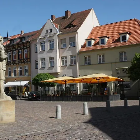 Hotel-cafe Am Rathaus מלון