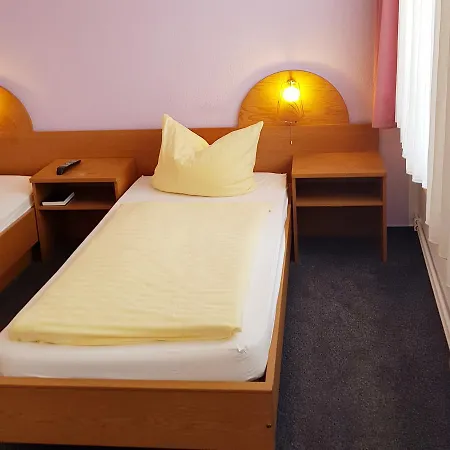 Hotel-cafe Am Rathaus גרדלגן