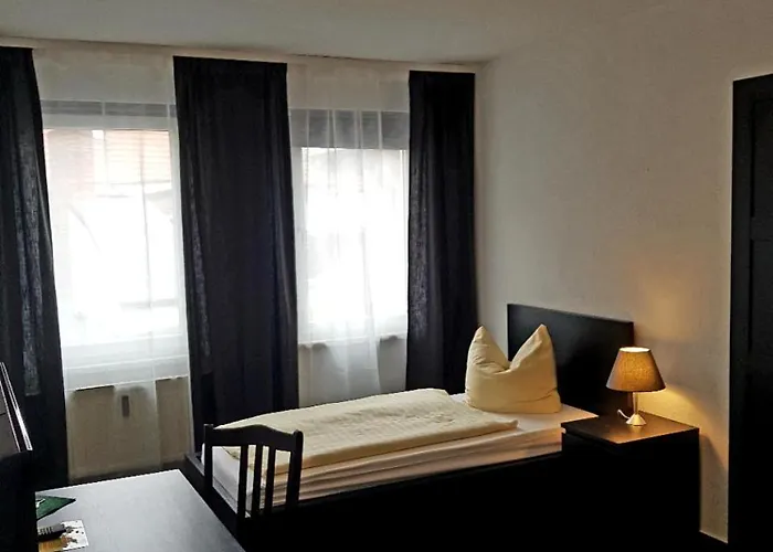 Hotell Hotel-cafe Am Rathaus Gardelegen